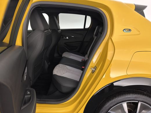 Peugeot e-208 EV GT 350 50 kWh [ 3-Fase ] {SOH-88%} (INCL-BTW) *LEATHER-ALCANTARA | FULL-LED | DIGI-COCKPIT | B... ActivLease financial lease