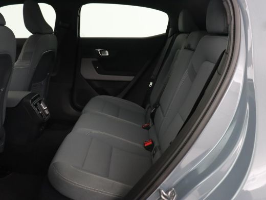 Polestar 2 Long Range Dual Motor Launch Edition 78kWh | Panoramadak | Trekhaak | 360 Camera | Achterbankverw... ActivLease financial lease