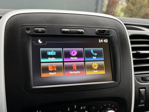 Renault Trafic 2.0 dCi 120 PK / L2H1 / DUBBELE CABINE / TREKHAAK / IMPERIAAL / 6-PERS / LED / AIRCO / CRUISE ActivLease financial lease