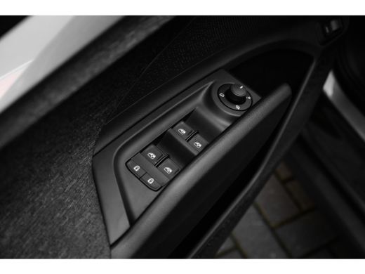 Skoda Elroq Business Edition Inclusief &euro;3000,- inruilvoordeel | Cruise control met speedlimiter | Driving mod... ActivLease financial lease