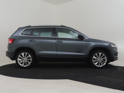 Skoda Karoq 1.5 TSI ACT Business Edition 150pk DSG/AUTO | Camera achter | Park assist | Dodehoekdetectie | Ke... ActivLease financial lease
