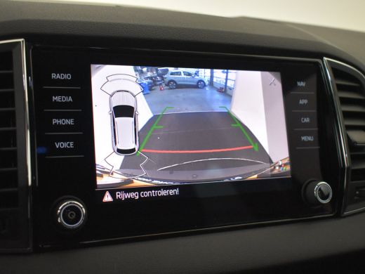 Skoda Karoq 1.5 TSI ACT Business Edition 150pk DSG/AUTO | Camera achter | Park assist | Dodehoekdetectie | Ke... ActivLease financial lease