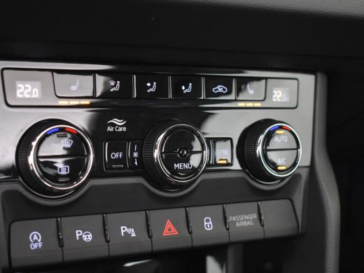 Skoda Karoq 1.5 TSI ACT Style Business 150pk DSG/AUTO | Trekhaak | Panoramadak | Dodehoekdetectie | Canton au... ActivLease financial lease