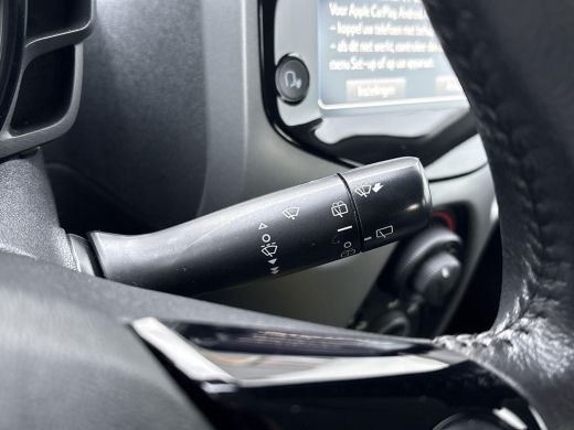 Toyota Aygo 1.0 VVT-i x-play **APPLE CARPLAY/ AIRCO/ BEGRENZER/ 36 MAANDEN GARANTIE** ActivLease financial lease