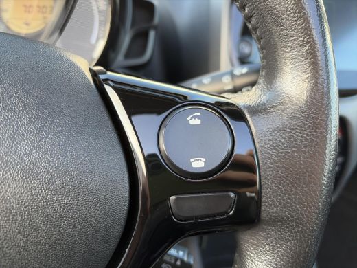 Toyota Aygo 1.0 VVT-i x-play limited cabrio ActivLease financial lease