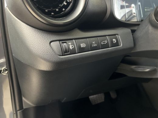 Toyota C-HR 2.0 Plug-in Hybrid 220 Executive | All-in prijs | Automaat | Stoelverwarming | voorstoel memory ActivLease financial lease