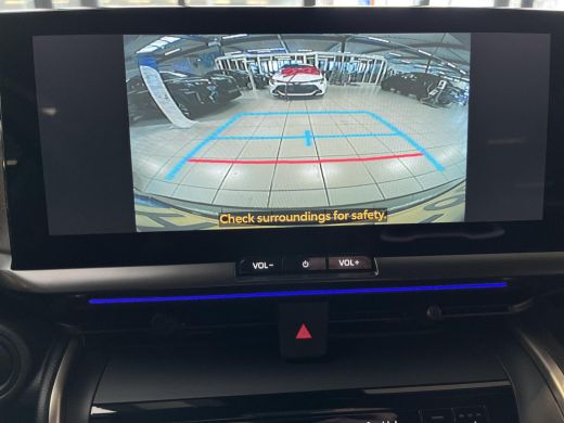 Toyota C-HR 2.0 Plug-in Hybrid 220 Executive | All-in prijs | Automaat | Stoelverwarming | voorstoel memory ActivLease financial lease