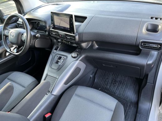 Toyota ProAce ProAce city Verso 50KWH Lang 7P | Navigatie | Parkeersensoren | Stoelverwarming | Keyless entry | ActivLease financial lease