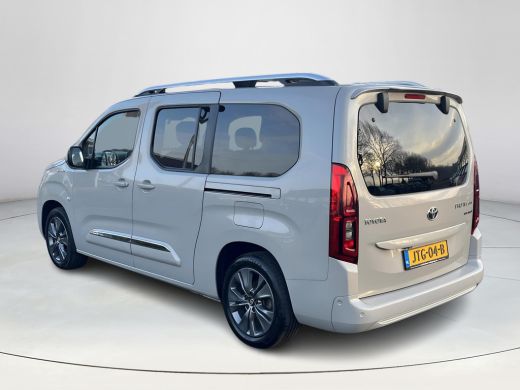 Toyota ProAce ProAce city Verso 50KWH Lang 7P | Navigatie | Parkeersensoren | Stoelverwarming | Keyless entry | ActivLease financial lease