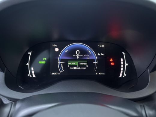 Toyota Yaris Cross 1.5 Hybrid 115 Dynamic Comfort Pack | 06-10141018 Voor meer informatie ActivLease financial lease