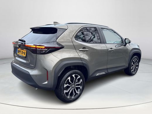 Toyota Yaris Cross 1.5 Hybrid 115 Dynamic Comfort Pack | 06-10141018 Voor meer informatie ActivLease financial lease