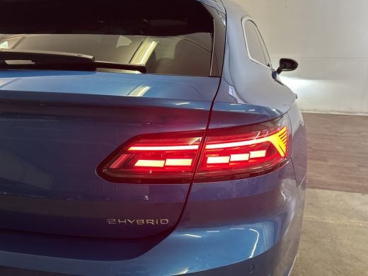 Volkswagen Arteon eHYBRID 218PK DSG R-LINE BUSINESS+ TREKHAAK/360CAMERA/PANORAMADAK ActivLease financial lease