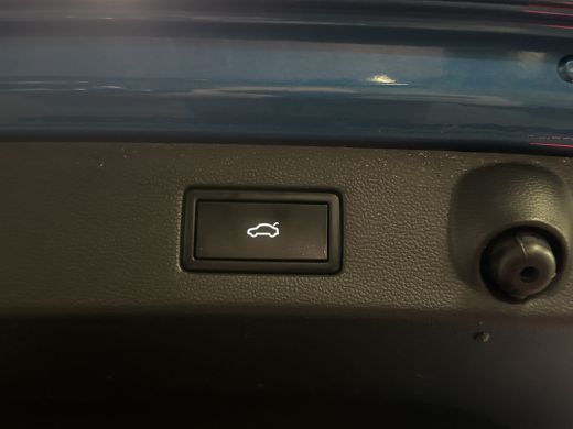 Volkswagen Arteon eHYBRID 218PK DSG R-LINE BUSINESS+ TREKHAAK/360CAMERA/PANORAMADAK ActivLease financial lease