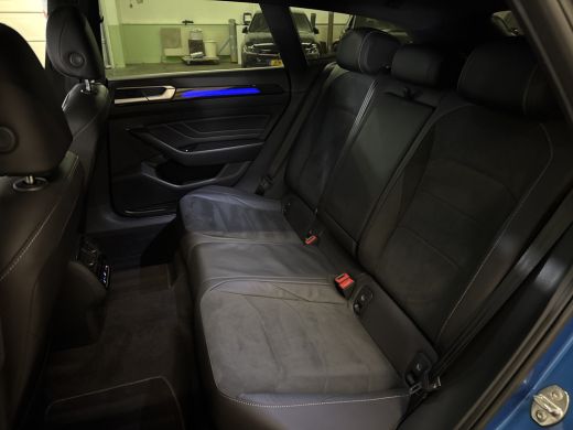 Volkswagen Arteon eHYBRID 218PK DSG R-LINE BUSINESS+ TREKHAAK/360CAMERA/PANORAMADAK ActivLease financial lease