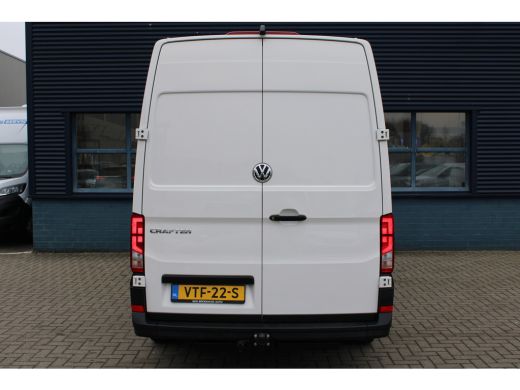 Volkswagen Crafter L3H3 2.0 TDI 140 PK Highline | CAMERA | TREKHAAK | GEVEERDE STOEL | ALL-SEASON BANDEN ActivLease financial lease