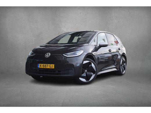 Volkswagen ID.3 First Max 58 kWh | Trekhaak | Pano | Stuur- en Stoelverwarming ActivLease financial lease