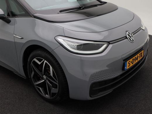 Volkswagen ID.3 First Plus 58 kWh | Panoramadak | Adaptive Cruise | Climate Control | Stoelverwarming | Navigatie... ActivLease financial lease