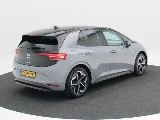 Volkswagen ID.3 First Plus 58 kWh | Panoramadak | Adaptive Cruise | Climate Control | Stoelverwarming | Navigatie... ActivLease financial lease