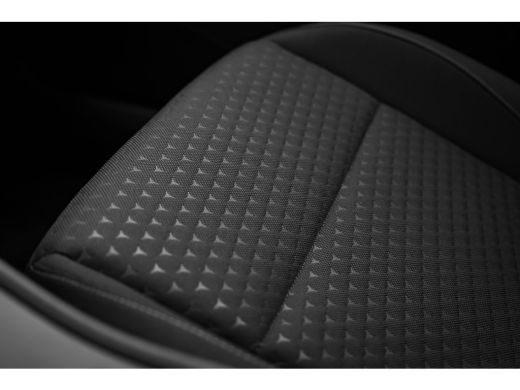 Volkswagen T-Roc 1.5 eTsi Life First Edition | Achterbank in delen neerklapbaar | Achteruitrijcamera | Alarmsysteem ActivLease financial lease