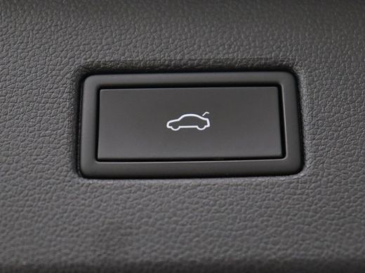 Volkswagen Tiguan 1.4 TSI eHybrid R Line | Panoramadak | Leder | Stoelverwarming | Trekhaak | 360 Camera | Adaptive... ActivLease financial lease