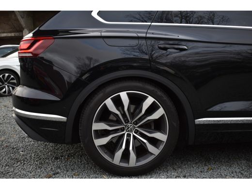 Volkswagen Touareg 3.0 TSi eHybrid ELEGANCE 4MOTION HEAD-UP/LUCHTVERING/PANORAMADAK ActivLease financial lease