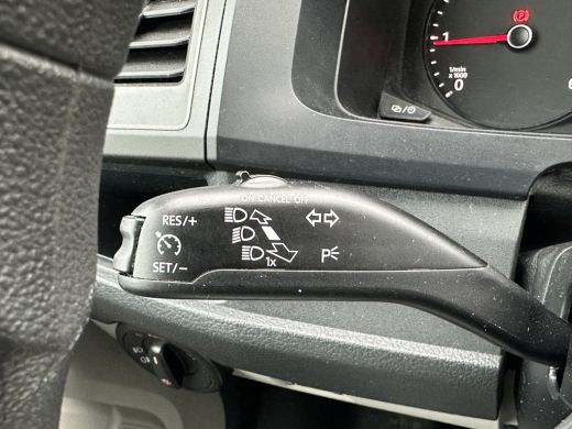 Volkswagen Transporter 2.0 TDI 102 PK / L1H1 / 1e EIG. / CAMERA / AIRCO / CRUISE / ACHTERKLEP / NETTE BUS ActivLease financial lease