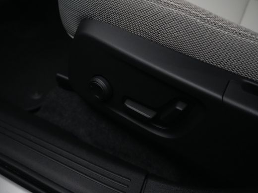 Volvo  EC40 Single Extended Ultra 82 kWh Pixel LED | Harman Kardon | 360&deg; Camera | 20" | Elek stoelen | Panor... ActivLease financial lease