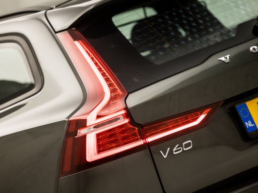 Volvo  V60 2.0 B3 Momentum 164Pk Automaat (GROOT NAVI, CAMERA, ADAPTIVE CRUISE, SPORTSTOELEN, LED KOPLAMPEN,... ActivLease financial lease