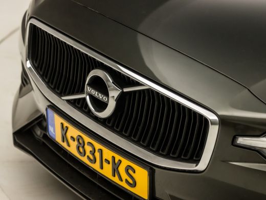 Volvo  V60 2.0 B3 Momentum 164Pk Automaat (GROOT NAVI, CAMERA, ADAPTIVE CRUISE, SPORTSTOELEN, LED KOPLAMPEN,... ActivLease financial lease