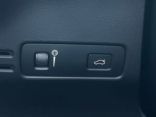 Volvo  XC40 Recharge P8 AWD R-Design | Soh 91% | Warmtepomp | Pano | Memory | Trekhaak | 360 camera | Harman/... ActivLease financial lease