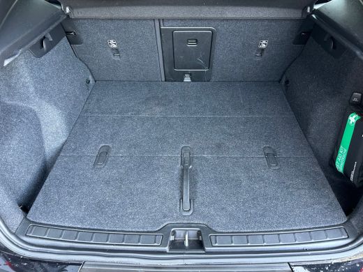 Volvo  XC40 Recharge P8 AWD R-Design | Soh 91% | Warmtepomp | Pano | Memory | Trekhaak | 360 camera | Harman/... ActivLease financial lease