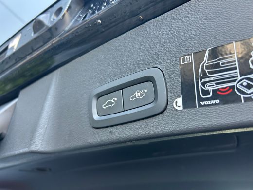 Volvo  XC40 Recharge P8 AWD R-Design | Soh 91% | Warmtepomp | Pano | Memory | Trekhaak | 360 camera | Harman/... ActivLease financial lease