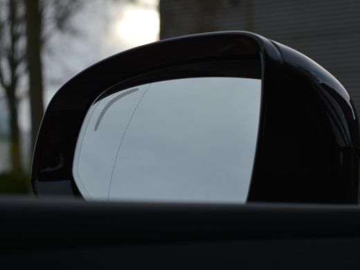 Volvo  XC60 2.0 T8 Recharge AWD Ultimate Dark ActivLease financial lease