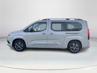 Toyota ProAce ProAce city Verso 50KWH Lang 7P | Navigatie | Parkeersensoren | Stoelverwarming | Keyless entry |