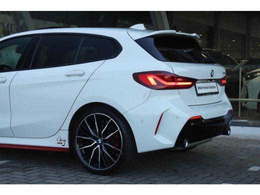 BMW 1 Serie 128ti Automaat / Panoramadak / M Sportstoelen / Achteruitrijcamera / M Sportonderstel /  Adaptiev... ActivLease financial lease