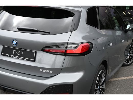 BMW 2 Serie 225e xDrive High Executive M Sport Automaat / Panoramadak / Trekhaak / Sportstoelen / M Adaptief ... ActivLease financial lease