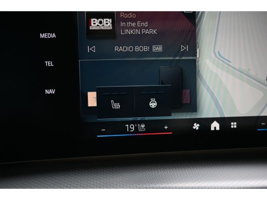 BMW 2 Serie 225e xDrive High Executive M Sport Automaat / Panoramadak / Trekhaak / Sportstoelen / M Adaptief ... ActivLease financial lease