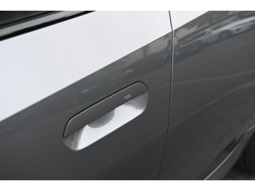 BMW 2 Serie 225e xDrive High Executive M Sport Automaat / Panoramadak / Trekhaak / Sportstoelen / M Adaptief ... ActivLease financial lease