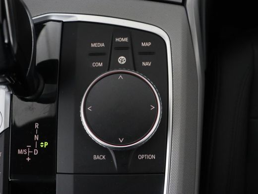 BMW 3 Serie 318i Executive Edition | Adaptive cruise | Leder | Stoel & stuurverwarming | Carplay | Harman/Kar... ActivLease financial lease