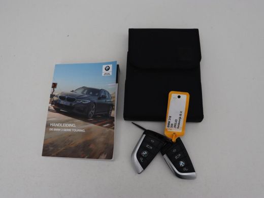 BMW 3 Serie 318i Executive Edition | Adaptive cruise | Leder | Stoel & stuurverwarming | Carplay | Harman/Kar... ActivLease financial lease