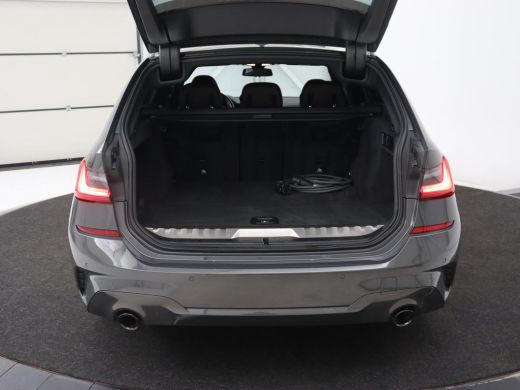 BMW 3 Serie 320e M Sport | Leder | Adaptive cruise | Stoelverwarming | Camera | Keyless | Carplay | Sportstoe... ActivLease financial lease