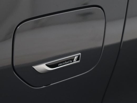 BMW 3 Serie 320e M Sport | Leder | Adaptive cruise | Stoelverwarming | Camera | Keyless | Carplay | Sportstoe... ActivLease financial lease