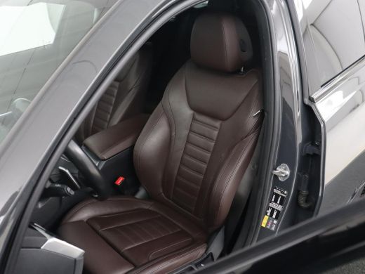 BMW 3 Serie 320e M Sport | Leder | Adaptive cruise | Stoelverwarming | Camera | Keyless | Carplay | Sportstoe... ActivLease financial lease