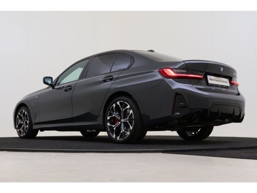 BMW 3 Serie 330e M Sport Automaat / Schuif-kanteldak / Trekhaak / Sportstoelen / Stuurverwarming / Comfort Ac... ActivLease financial lease