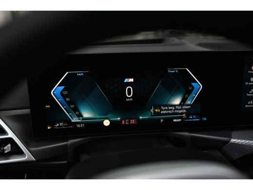 BMW 3 Serie Touring 330e High Executive M Sport Automaat / Panoramadak / Trekhaak / Sportstoelen / Comfort Ac... ActivLease financial lease