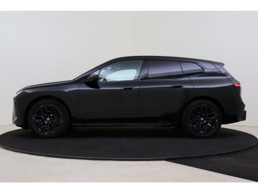 BMW iX xDrive45 M Sport / Soft-Close / Stoelventilatie / Adaptief onderstel / Comfort Access / Adaptieve... ActivLease financial lease