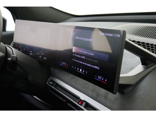 BMW iX xDrive45 M Sport / Soft-Close / Stoelventilatie / Adaptief onderstel / Comfort Access / Adaptieve... ActivLease financial lease