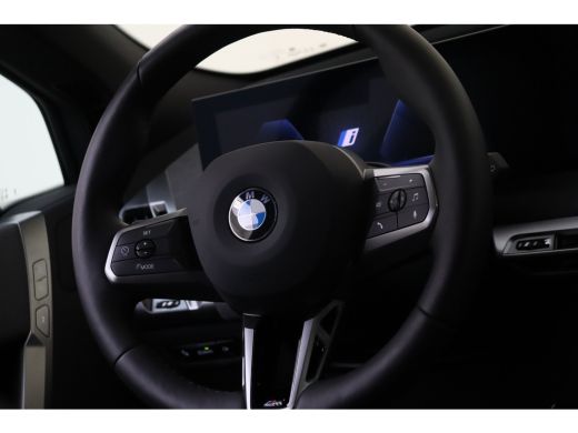 BMW iX xDrive45 M Sport / Soft-Close / Stoelventilatie / Adaptief onderstel / Comfort Access / Adaptieve... ActivLease financial lease