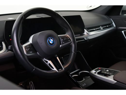 BMW iX1 xDrive30 M Sport Automaat / Sportstoelen / Achteruitrijcamera / M Adaptief onderstel / Comfort Ac... ActivLease financial lease