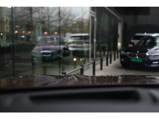 BMW iX3 High Executive / Panoramadak / Adaptief onderstel / Laserlight / Stuurverwarming / Comfort Access... ActivLease financial lease